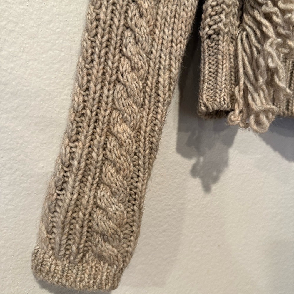 Universal Thread Sweater - Picture 5 of 6